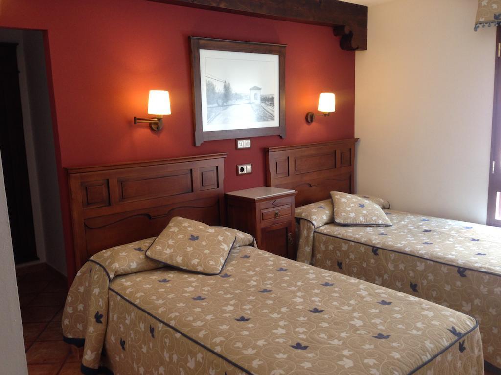 Hospederia Ana Pilar Hotel Porcuna Room photo